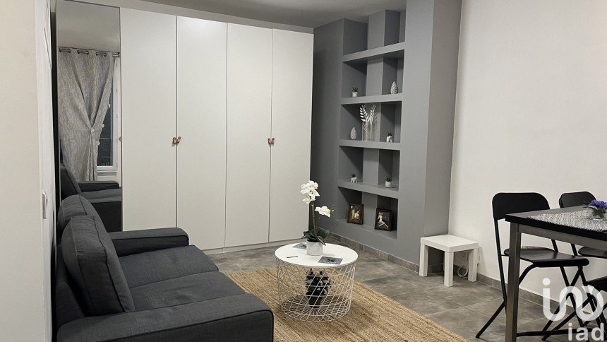 Apartment 2 rooms of 37 m² in Paris (75004)
