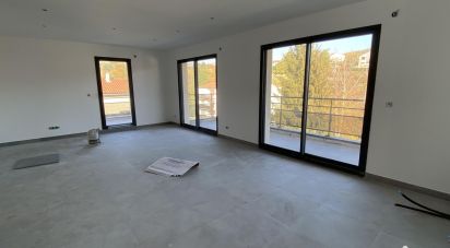 Apartment 3 rooms of 71 m² in Sorbiers (42290)