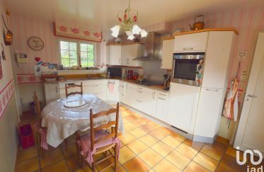 House 6 rooms of 240 m² in Campagne-lès-Hesdin (62870)