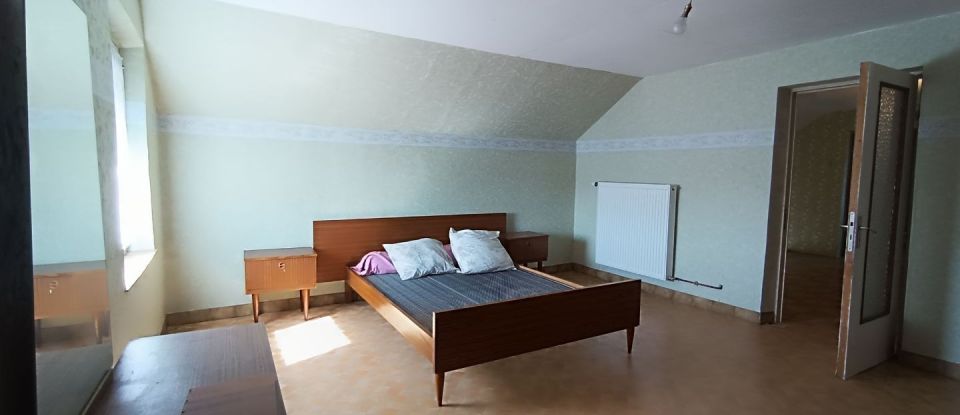Maison 5 pièces de 90 m² à Fromelennes (08600)