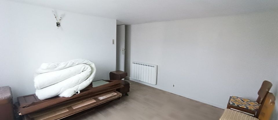 Maison 6 pièces de 88 m² à Fromelennes (08600)