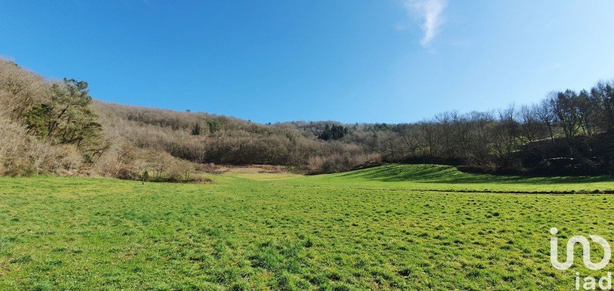 Land of 6,109 m² in Monceaux-sur-Dordogne (19400)