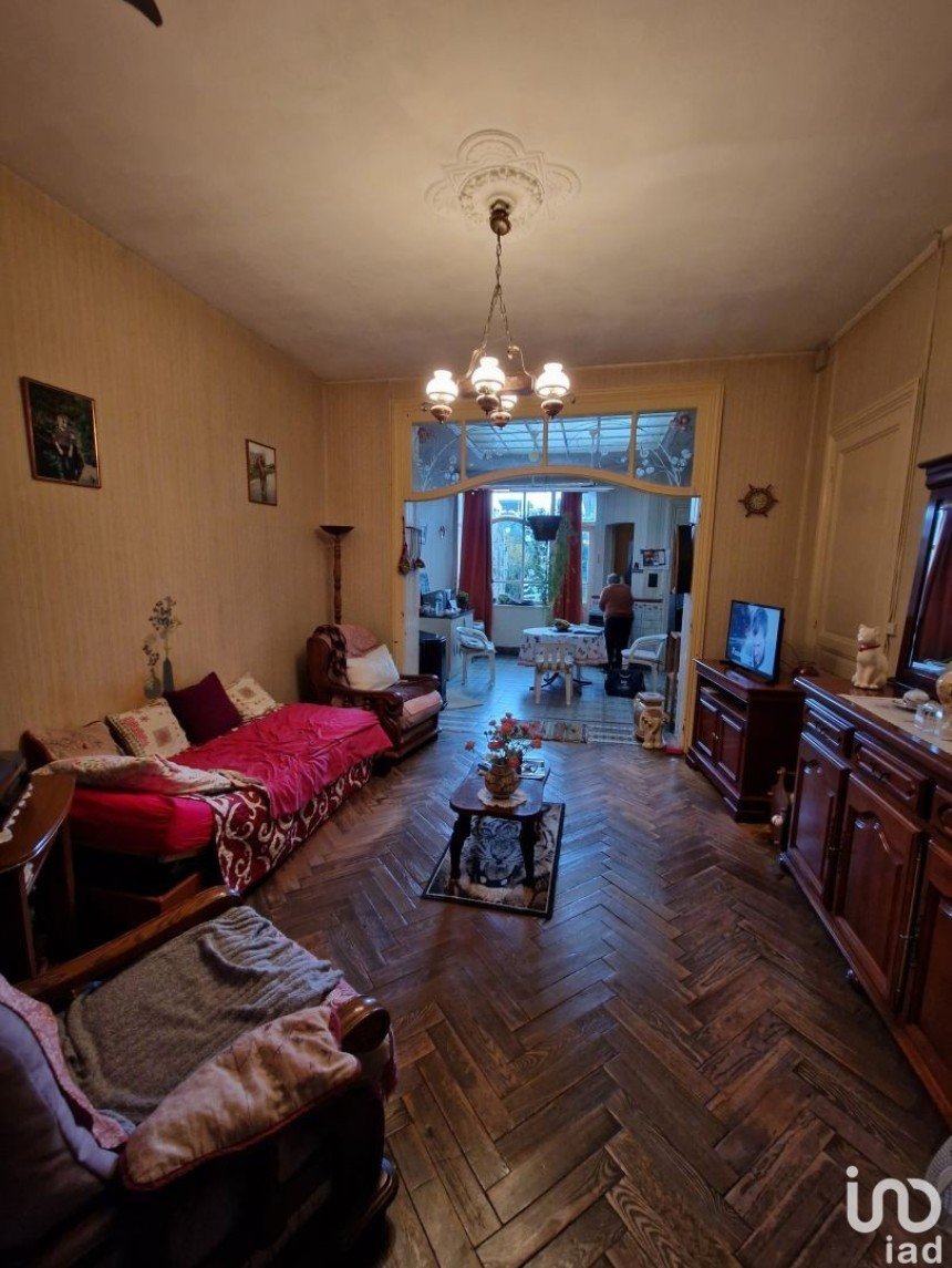 House 5 rooms of 105 m² in Anzin (59410)