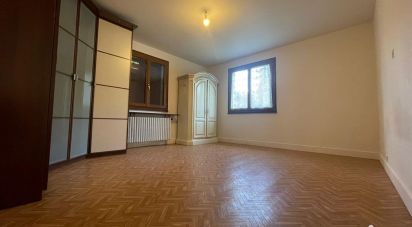 House 5 rooms of 122 m² in Ferney-Voltaire (01210)