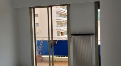 Apartment 1 room of 25 m² in Le Cannet (06110)