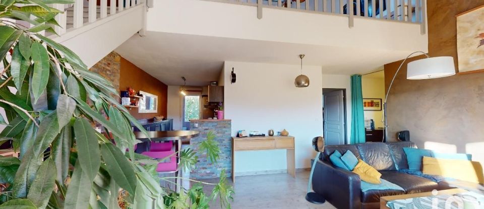 Apartment 4 rooms of 86 m² in Saint-Zacharie (83640)