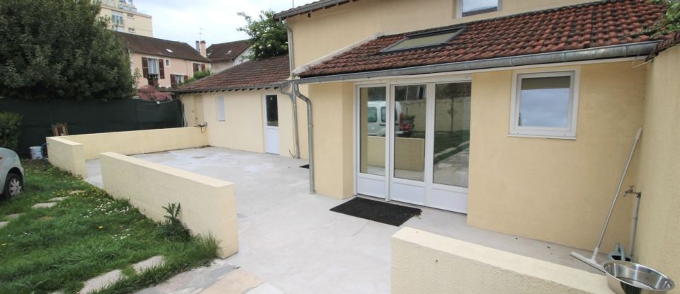 House 3 rooms of 83 m² in Bondy (93140)