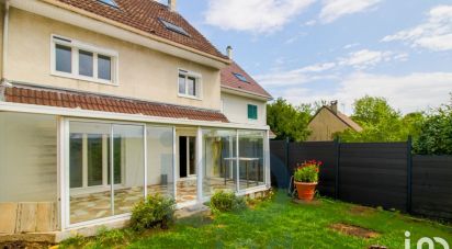 House 5 rooms of 132 m² in Maule (78580)