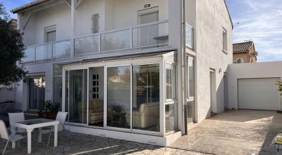 Maison 6 pièces de 145 m² à Valras-Plage (34350)
