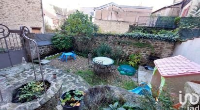 House 4 rooms of 146 m² in Eymoutiers (87120)