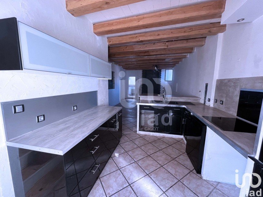 Maison 4 pièces de 88 m² à Nans-les-Pins (83860)