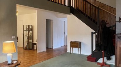 House 9 rooms of 200 m² in Soisy-sur-Seine (91450)