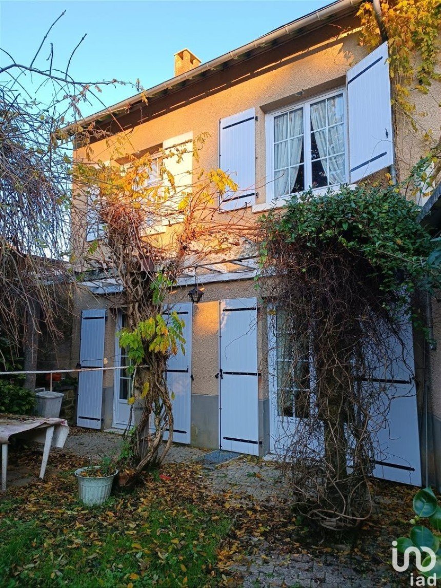 Maison 9 pièces de 134 m² à Arnac-Pompadour (19230)