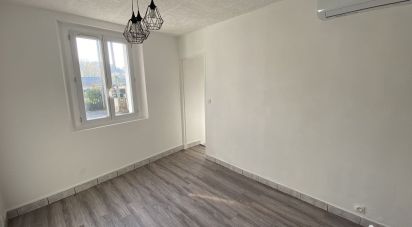 Appartement 4 pièces de 81 m² à Rolleville (76133)