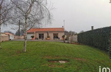 House 5 rooms of 97 m² in Avrillé (85440)