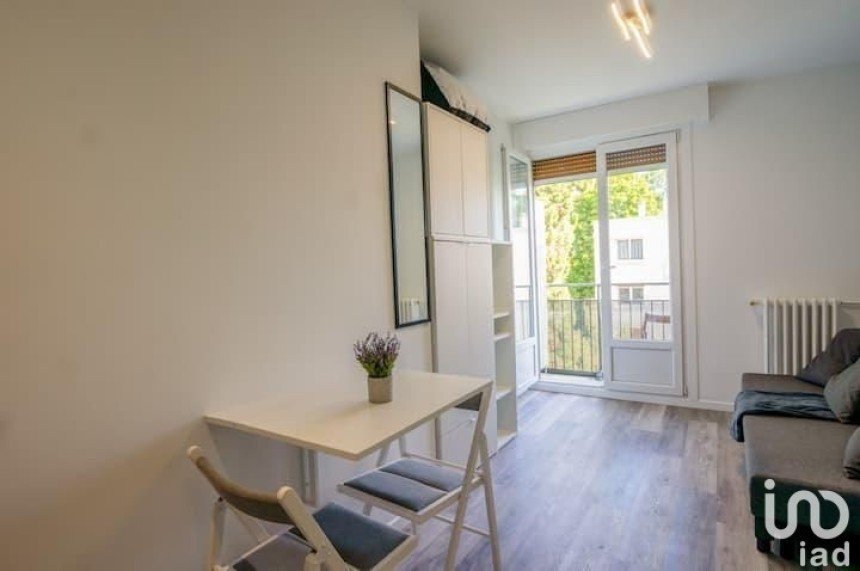 Appartement 1 pièce de 12 m² à Châtenay-Malabry (92290)