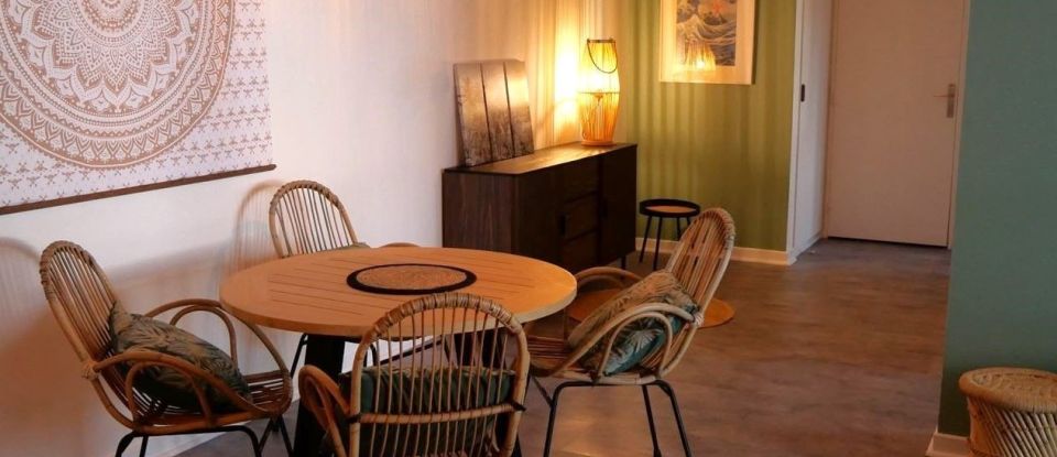 Apartment 3 rooms of 65 m² in Saint-Pierre (97410)