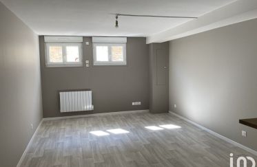 Apartment 2 rooms of 51 m² in Troyes (10000)