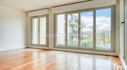 Apartment 3 rooms of 75 m² in Chatou (78400)