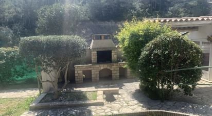 House 5 rooms of 115 m² in Nîmes (30900)
