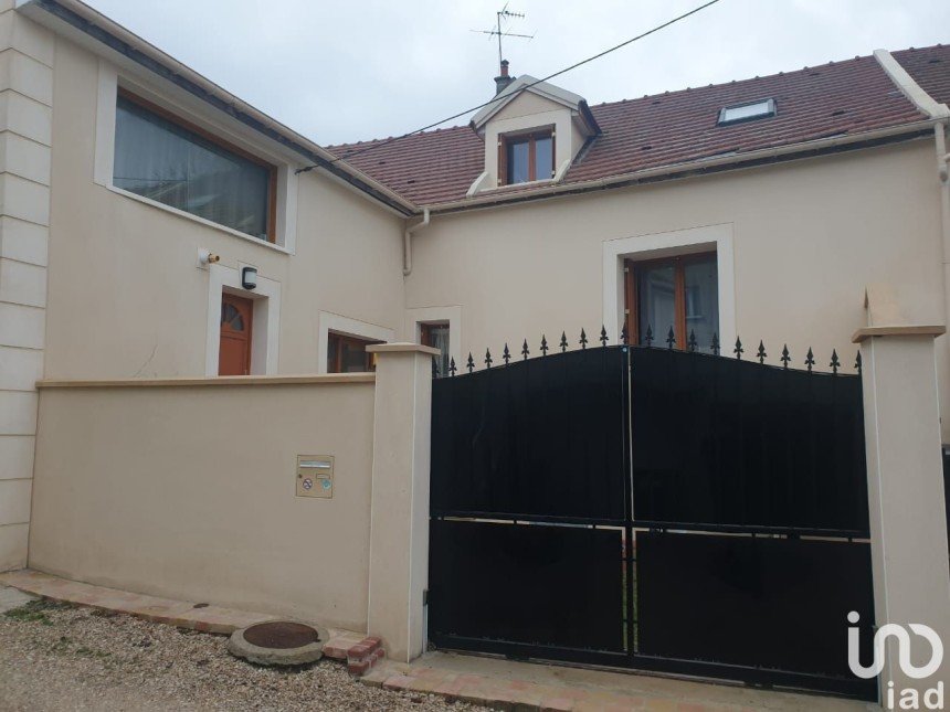 House 7 rooms of 170 m² in Mareuil-lès-Meaux (77100)