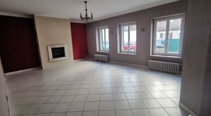 House 7 rooms of 130 m² in Connerré (72160)