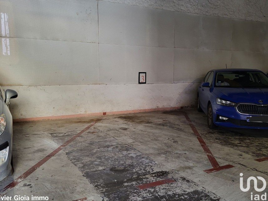 Parking of 10 m² in Coursan (11110)