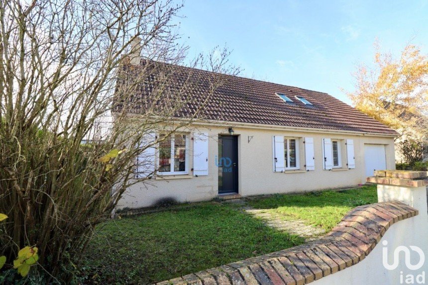 House 6 rooms of 128 m² in Faremoutiers (77515)