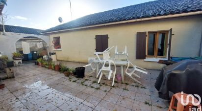 House 4 rooms of 99 m² in Lamothe-Montravel (24230)