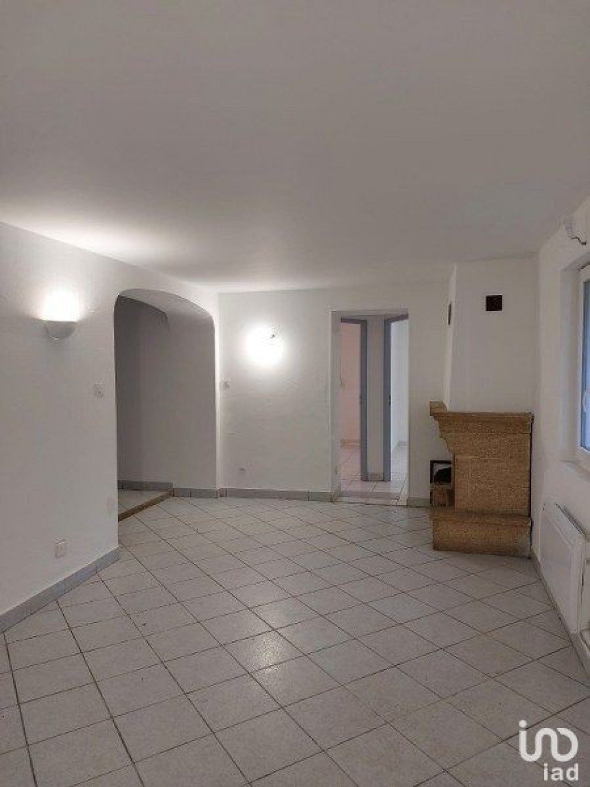 Apartment 6 rooms of 106 m² in Crest (26400)