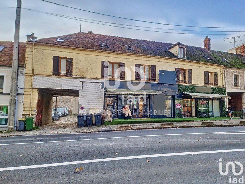 Immeuble de 255 m² à Saint-Fargeau-Ponthierry (77310)
