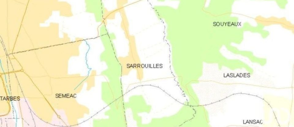 Terrain de 1 661 m² à Sarrouilles (65600)