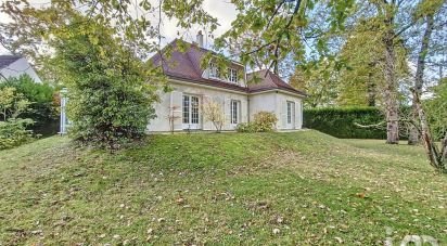 House 7 rooms of 169 m² in Saint-Fargeau-Ponthierry (77310)