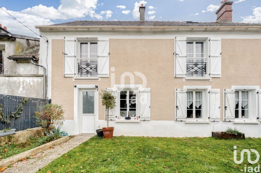 Maison 5 pièces de 137 m² à Chailly-en-Brie (77120)