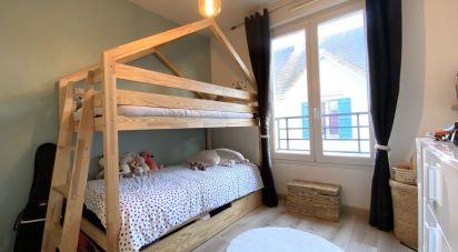 Apartment 3 rooms of 68 m² in Maurepas (78310)