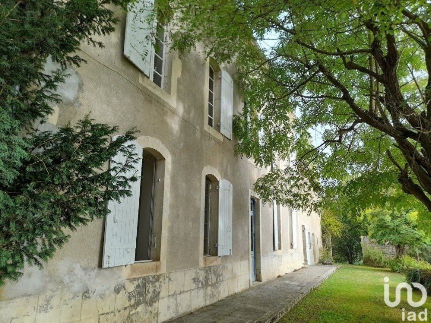 Maison 5 pièces de 200 m² à Caumont (33540)