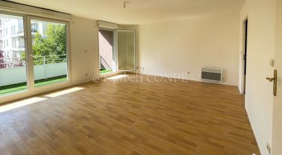 Apartment 1 room of 32 m² in Cergy (95800)
