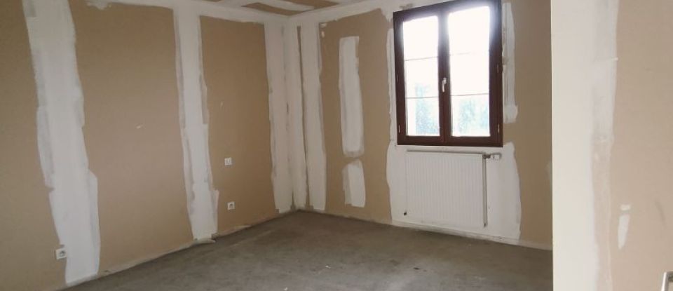 House 7 rooms of 216 m² in Hampigny (10500)