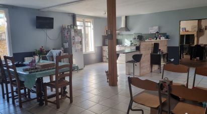 House 4 rooms of 154 m² in Sainte-Soline (79120)