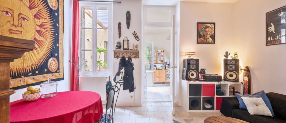 Appartement 3 pièces de 52 m² à Bordeaux (33800)