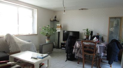 House 2 rooms of 52 m² in Yèvres (28160)