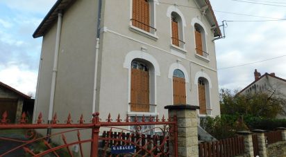 House 5 rooms of 103 m² in Désertines (03630)