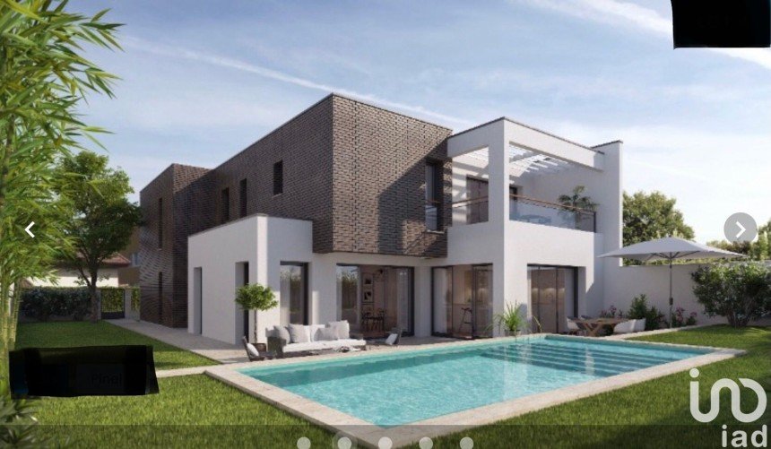 House 7 rooms of 220 m² in Le Bouscat (33110)