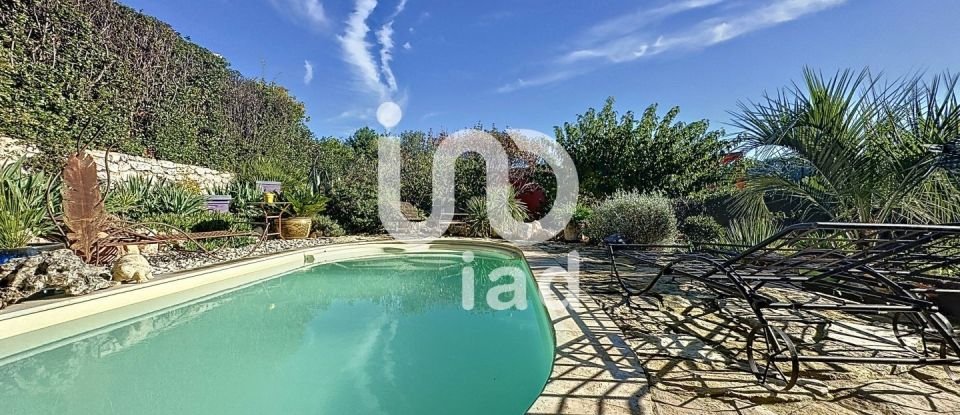 House 6 rooms of 170 m² in Carnoux-en-Provence (13470)