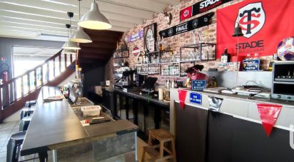 Brasserie-type bar of 241 m² in Pins-Justaret (31860)