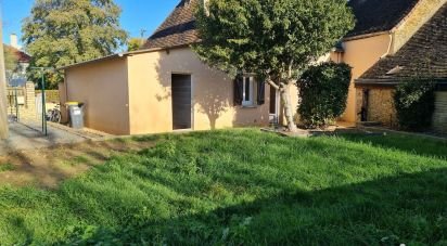 House 4 rooms of 77 m² in Courcebœufs (72290)