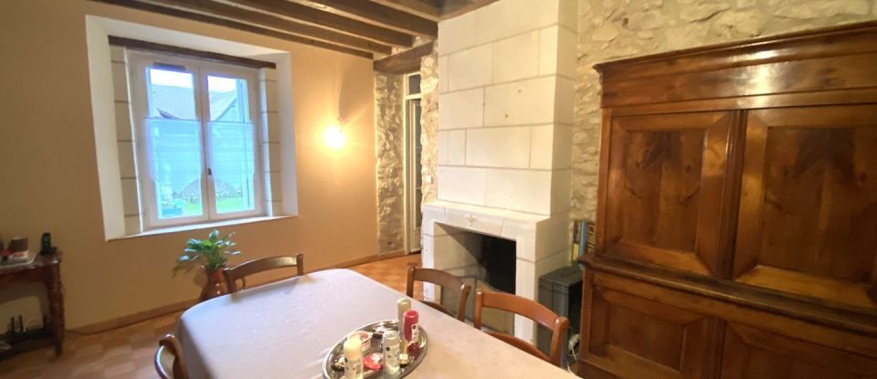 House 8 rooms of 230 m² in Saint-Quentin-sur-Indrois (37310)