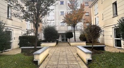 Apartment 3 rooms of 71 m² in Savigny-le-Temple (77176)