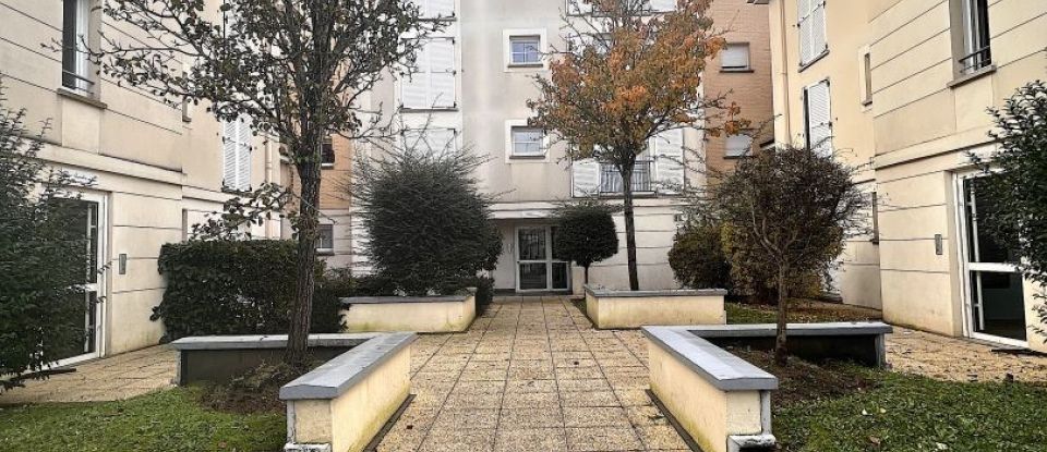 Appartement 3 pièces de 71 m² à Savigny-le-Temple (77176)