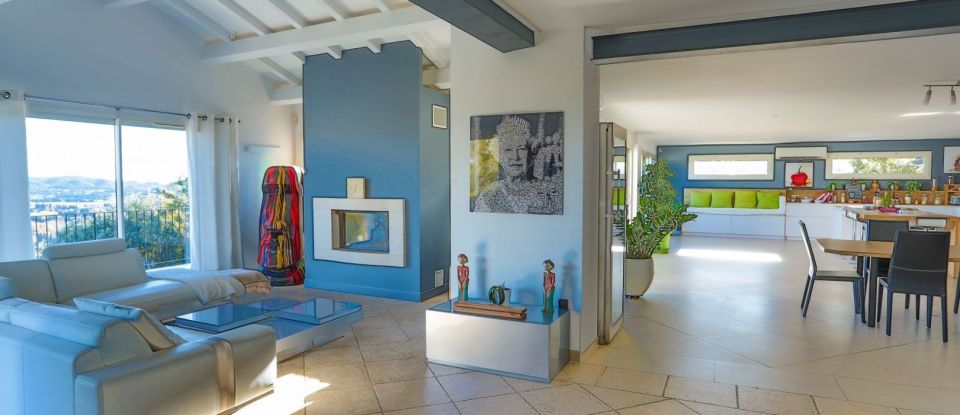 Maison 9 pièces de 314 m² à Rochefort-du-Gard (30650)
